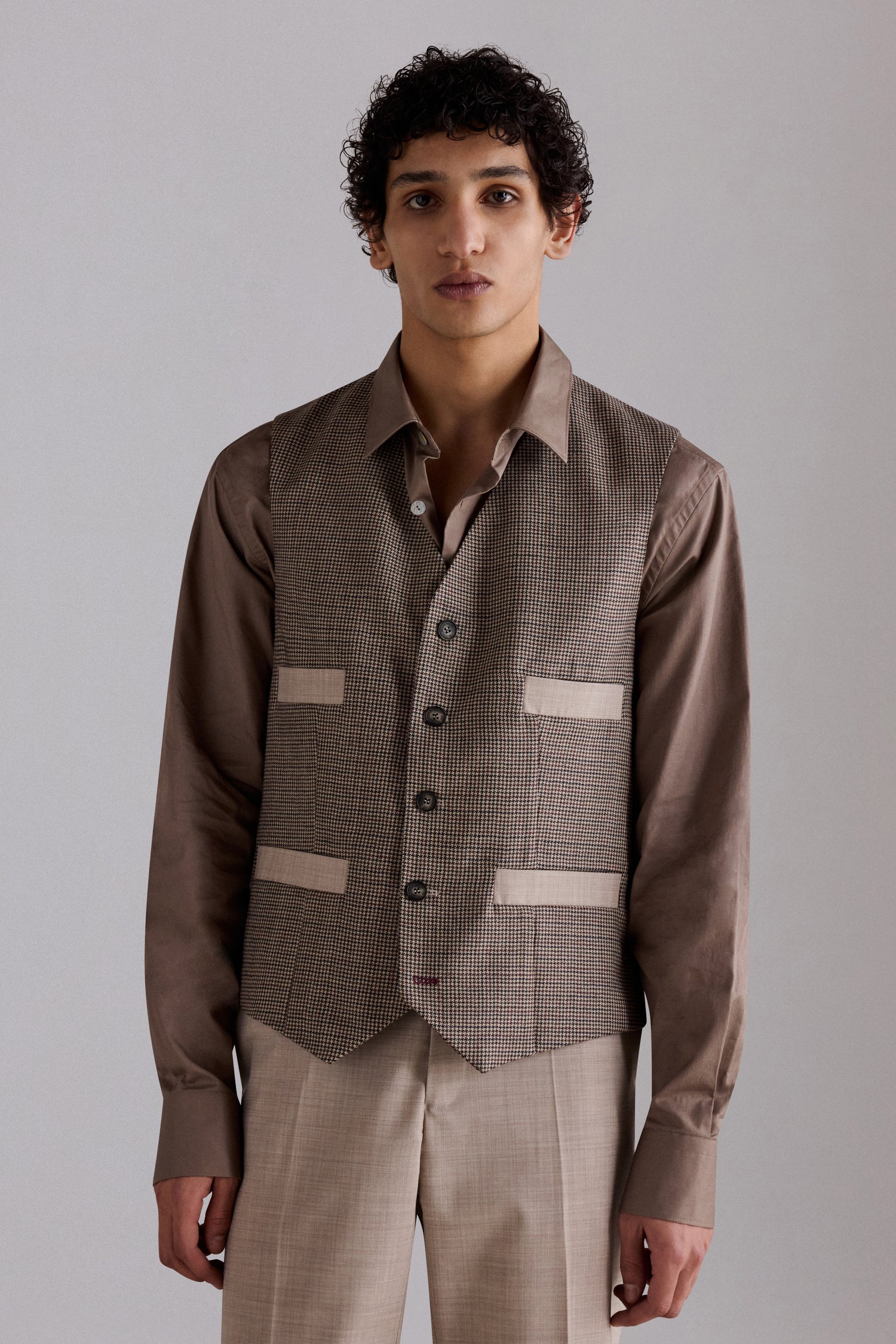 Gilet in Lana Marrone con Motivo Pied de Poule