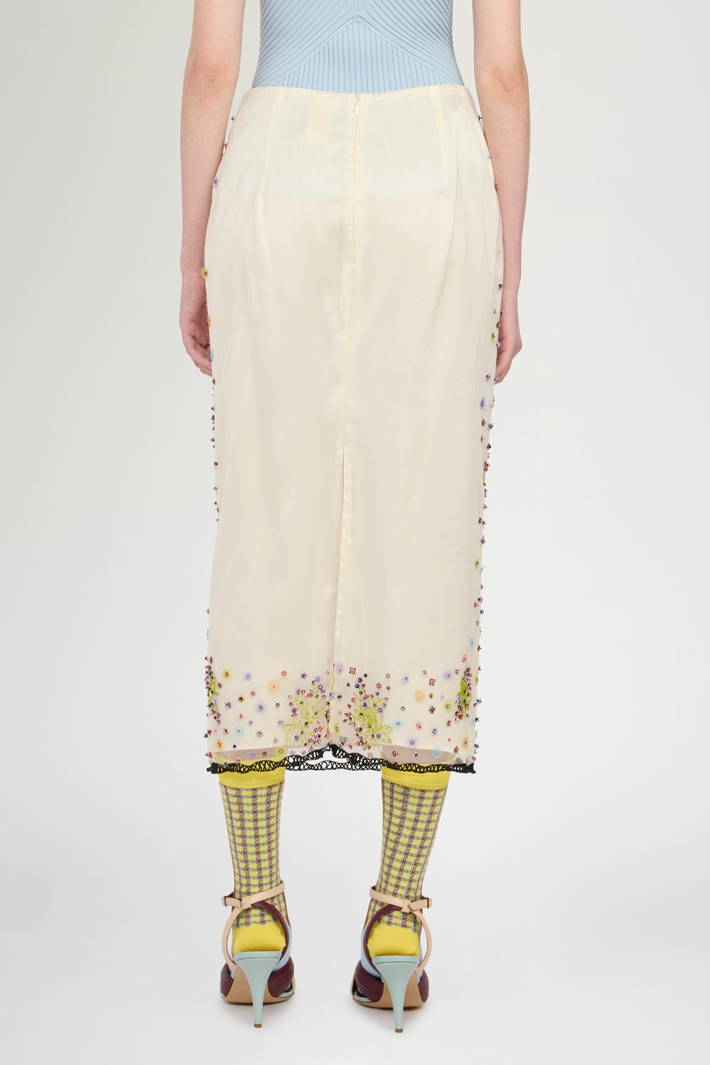 Floral Embroidered Pencil Skirt