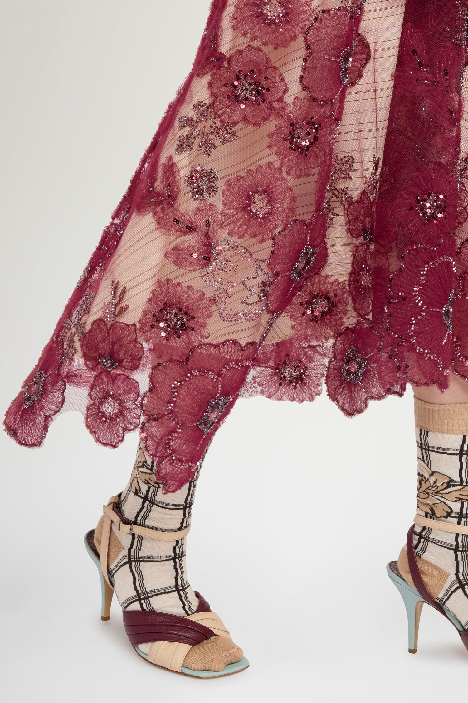 Gonna a Ruota in Tulle Ricamato con Baschina