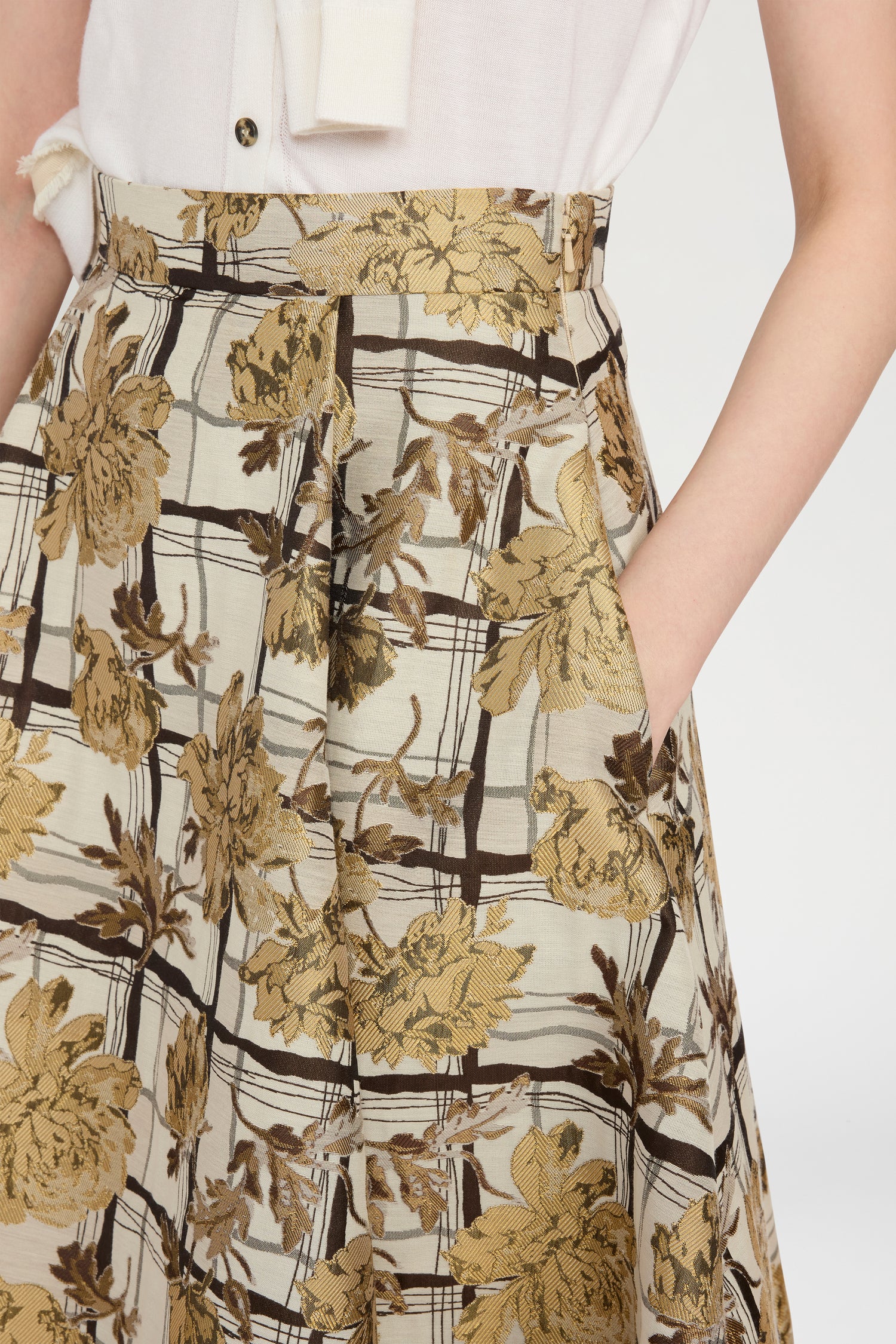 Midi Full Skirt in Floral Brocade