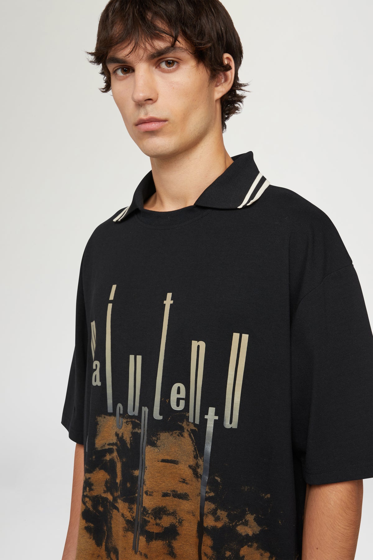T-shirt Nera & Marrone Maicuntentu