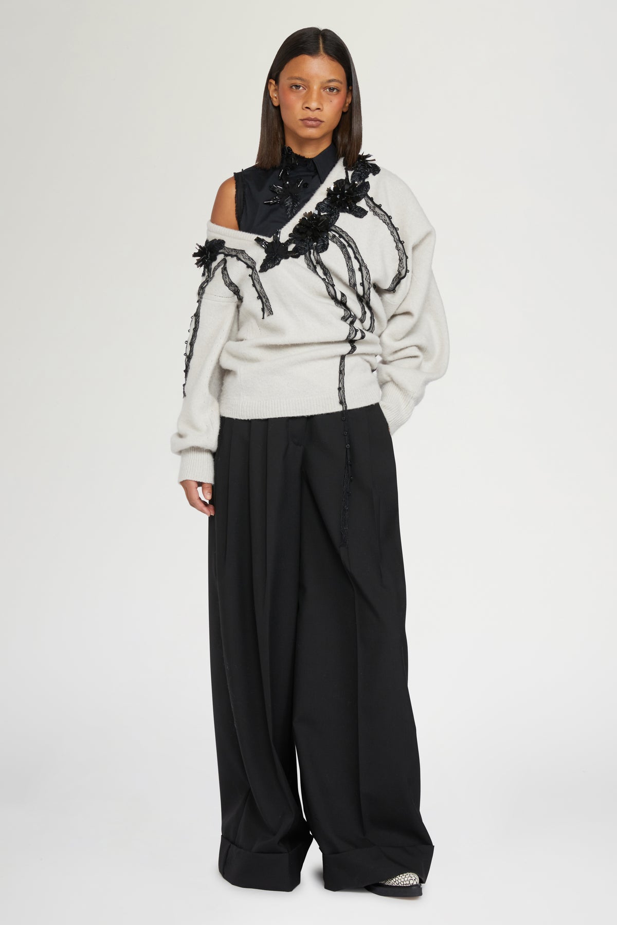 Asymmetric V-neck Ecrù Sweater