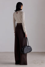 Dolcevita in cashmere con colletto a strati