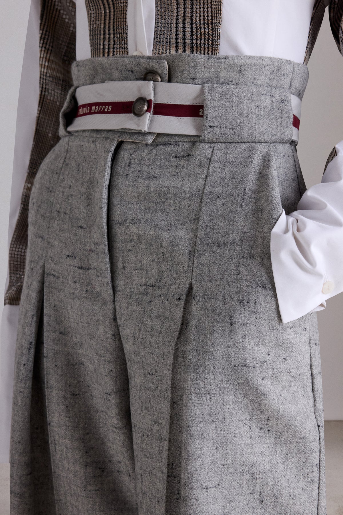 Pantaloni a gamba larga con vita a bustier