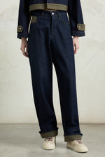 Pantaloni a 5 tasche dal taglio ampio