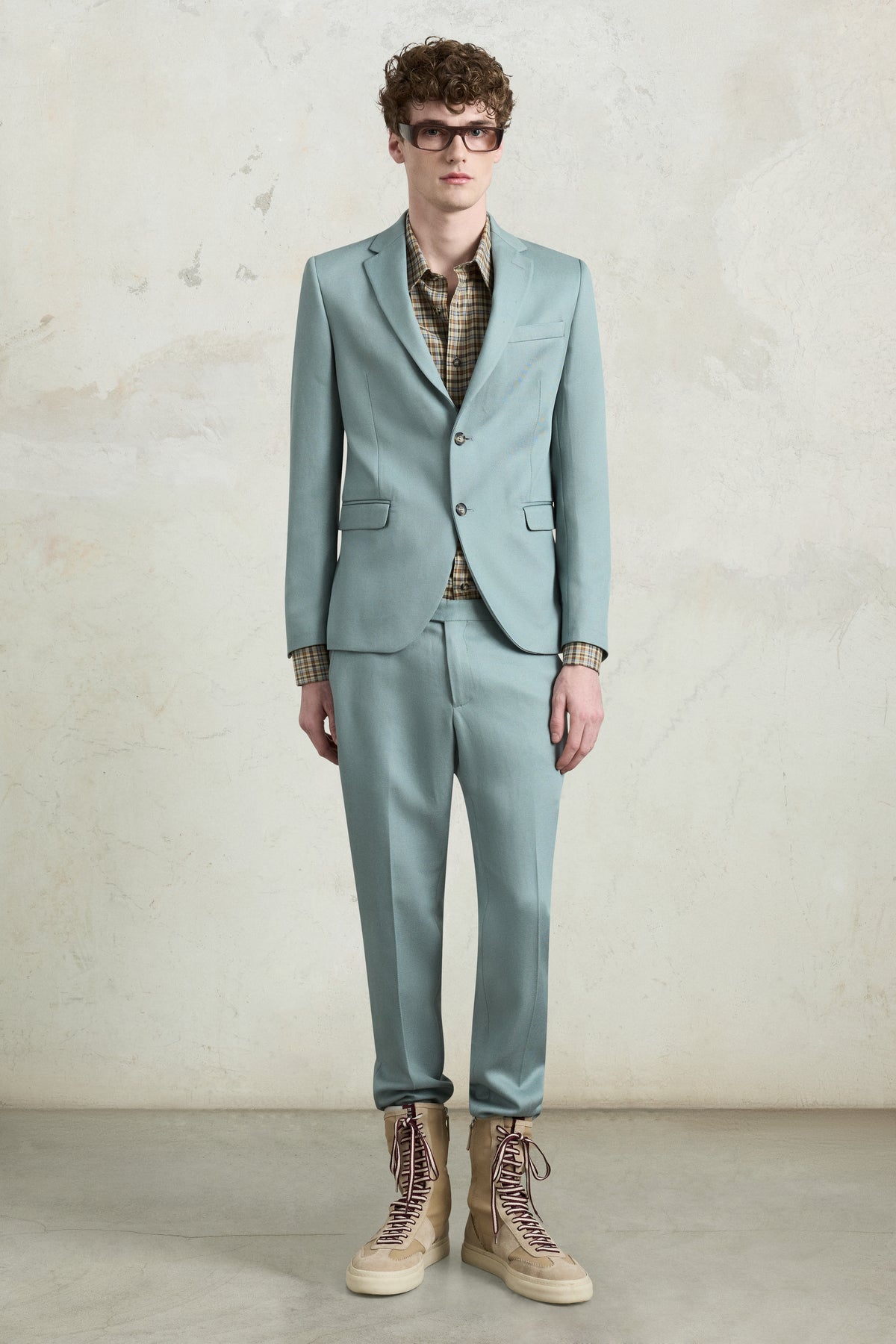 Pantaloni sartoriali a due risvolti