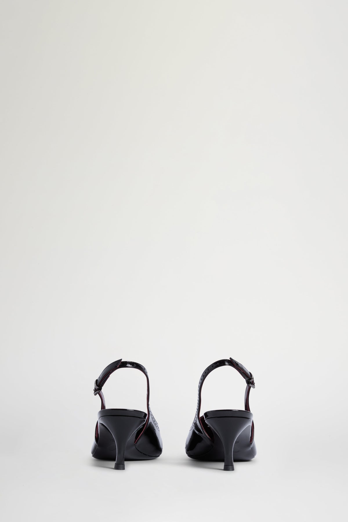Slingback Nere