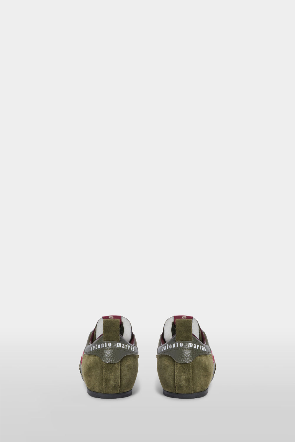 LolLove Sneakers