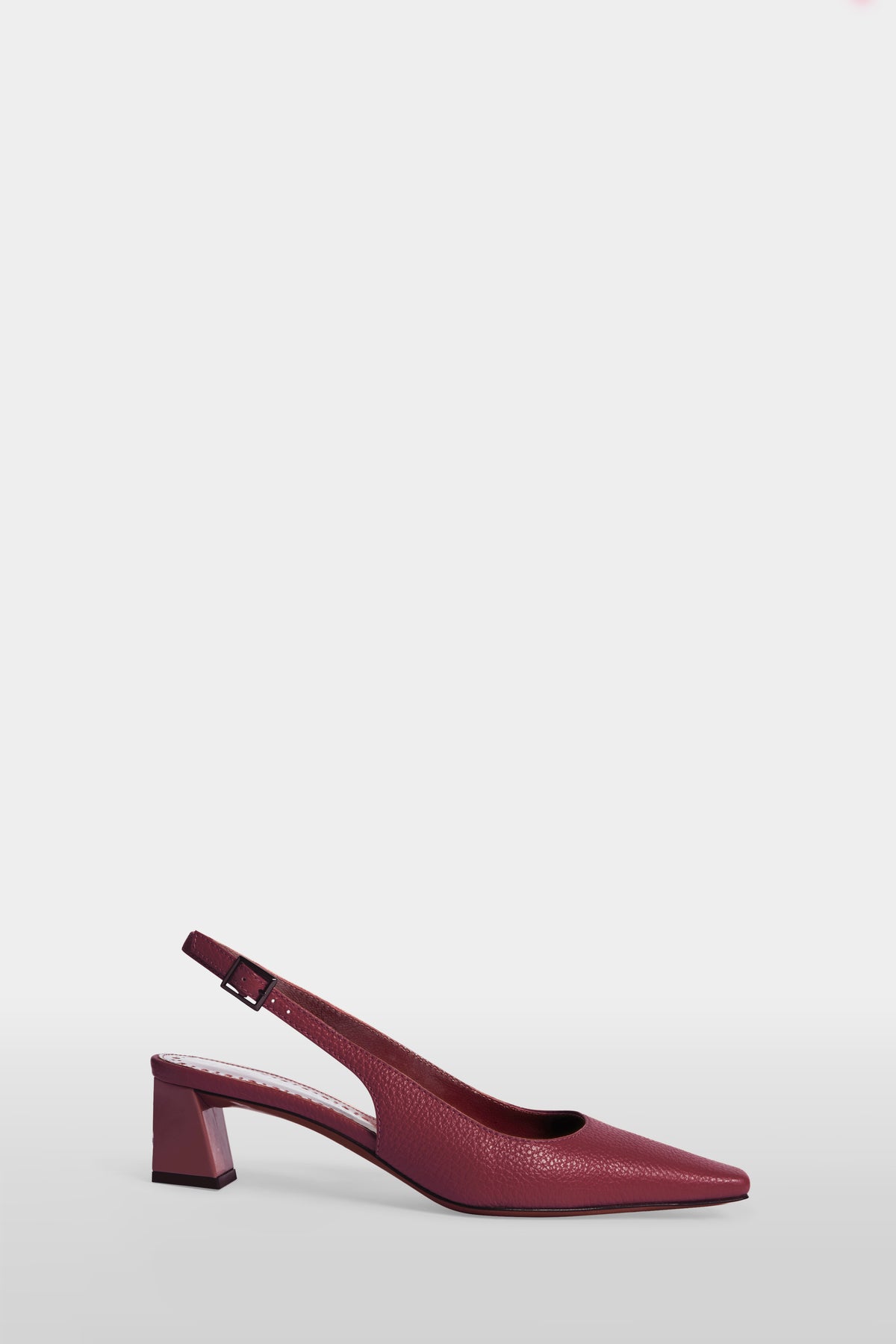 Décolleté slingback con tacco basso (foto mancanti)