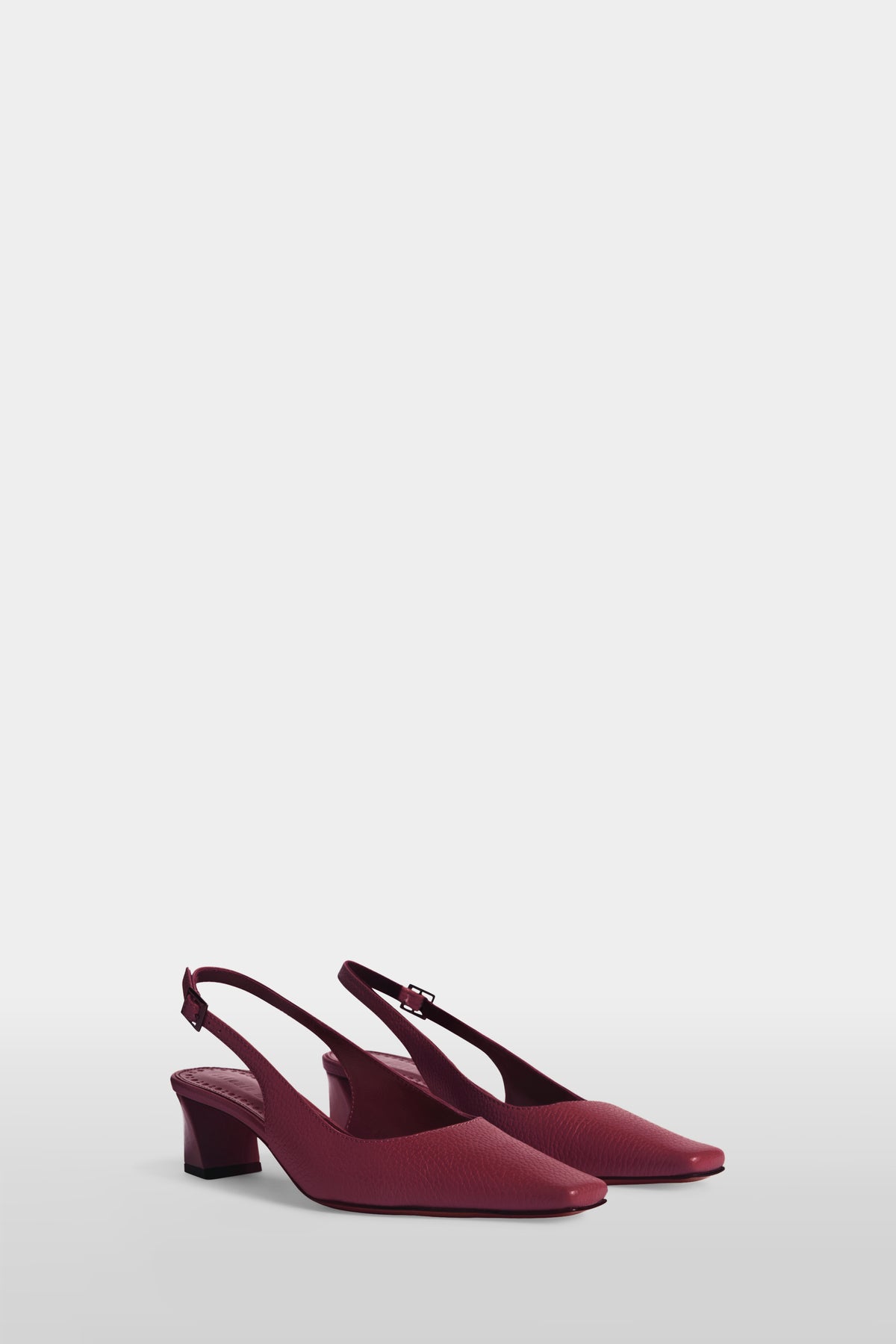 Décolleté slingback con tacco basso (foto mancanti)