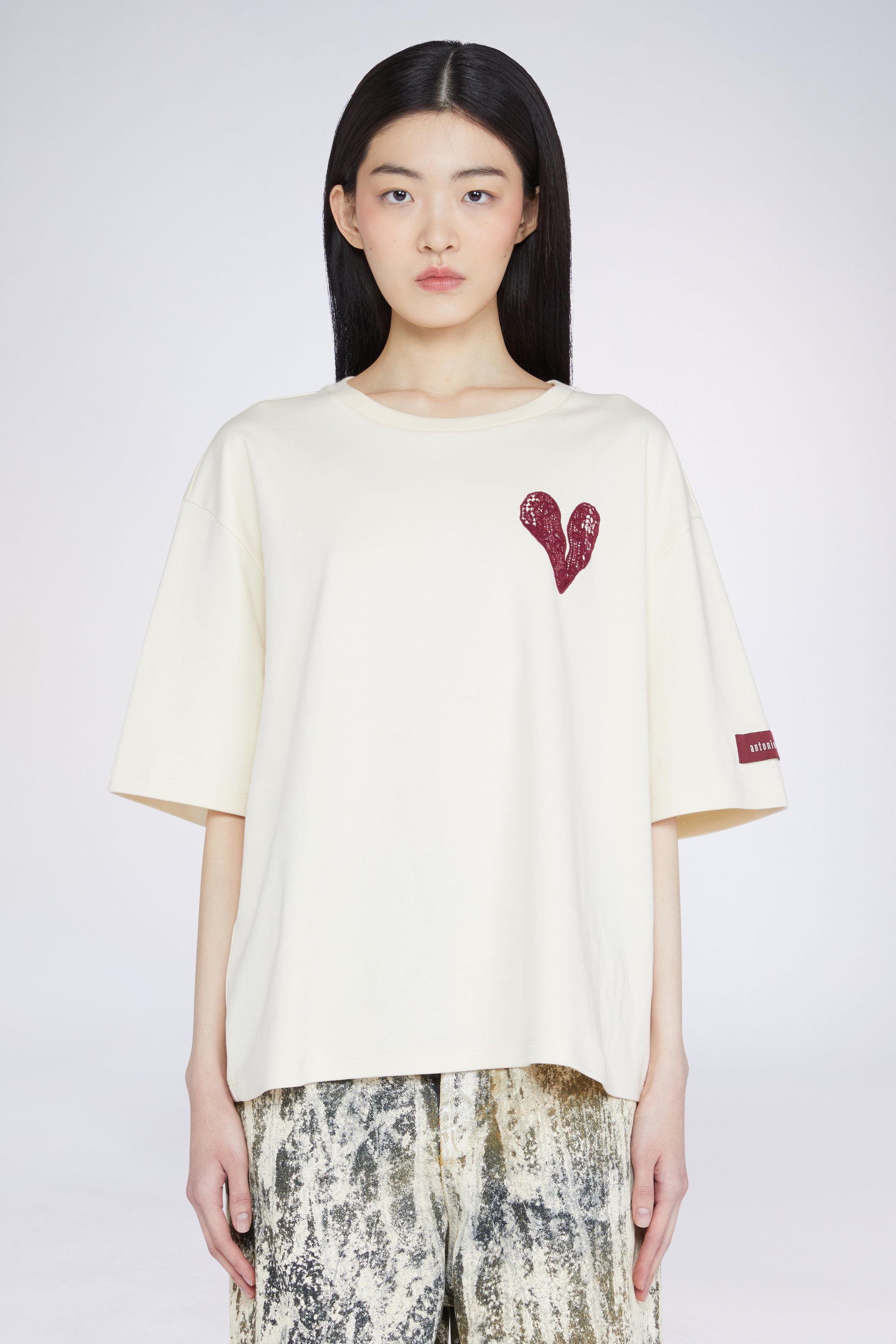 Heart T-shirt Cream